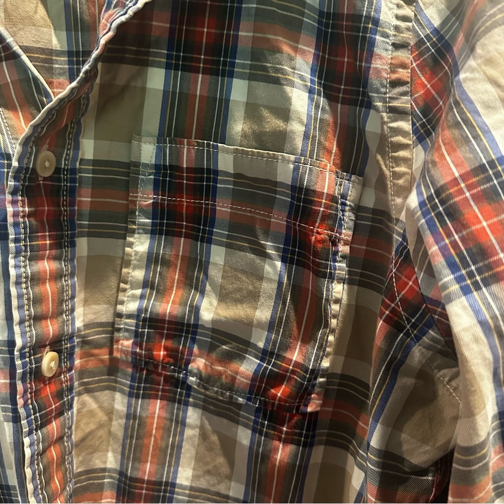 Abercrombie & Fitch Red and Blue Casual Button Down Shirt - Picture 4 of 6